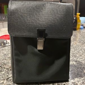 Authentic Louis Vuitton Saratov Crossbody